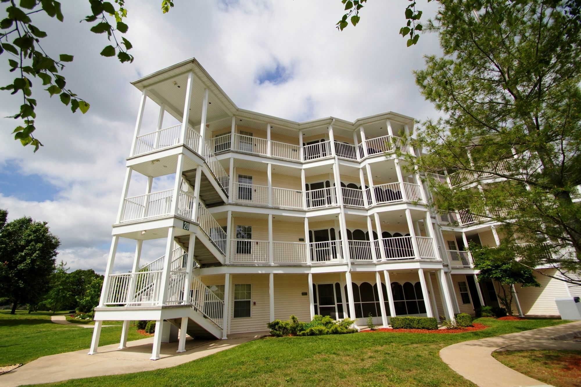 The Suites At Fall Creek Μπράνσον Εξωτερικό φωτογραφία